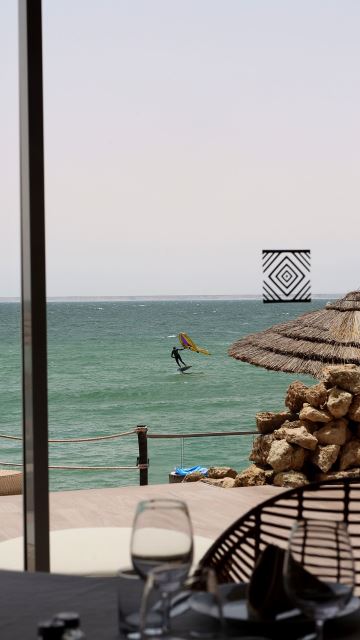 Restaurant mit Blick zum Spot