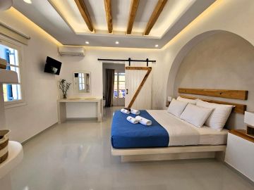 Deluxe Family Apartment