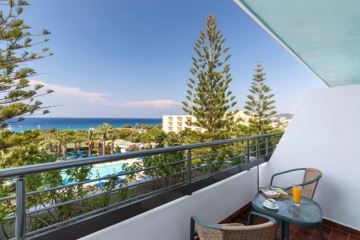 Standard Zimmer mit Meerblick Balkon