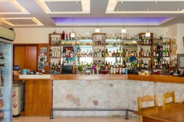 Hotel Bar