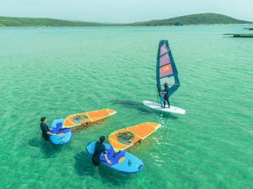 Riesiger Stehbereich