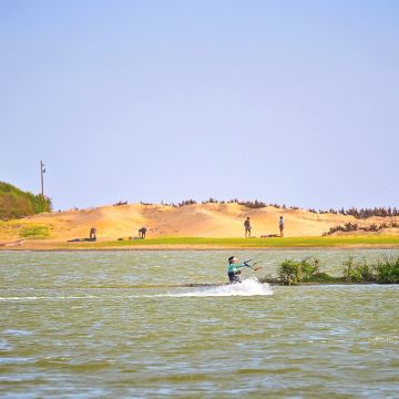 Kitesurfing Lanka in der Lagune