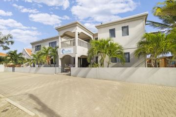 Hotel mit Blick von der Strasse