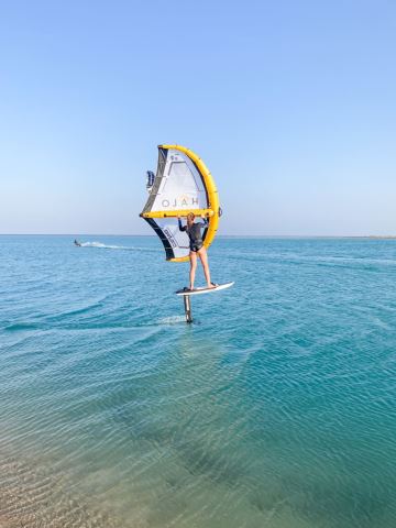 Wingaction in der Lagune