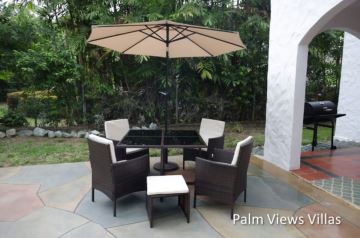 Frühstück auf der Terrasse