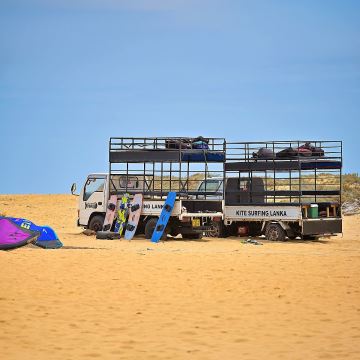 Kitesurfing Lanka